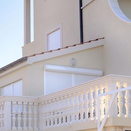 Villa Luger Eg Ražanj Kültér fotó