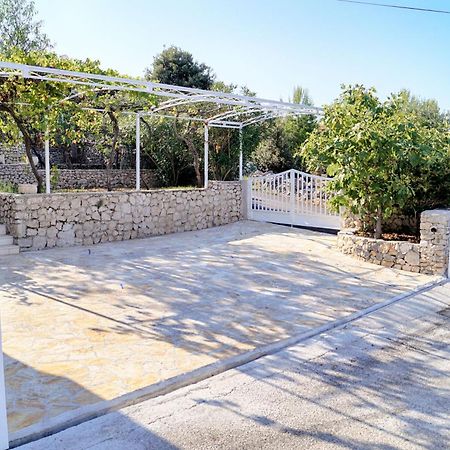 Villa Luger Eg Ražanj Kültér fotó